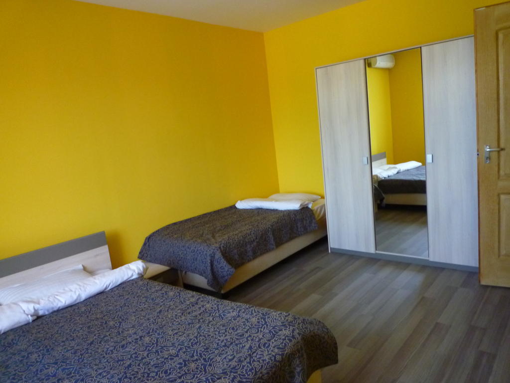 Farkasverem Vendeghaz Hotel Nyírtura Room photo