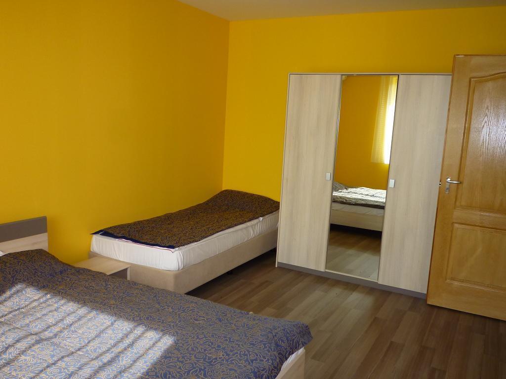 Farkasverem Vendeghaz Hotel Nyírtura Exterior photo
